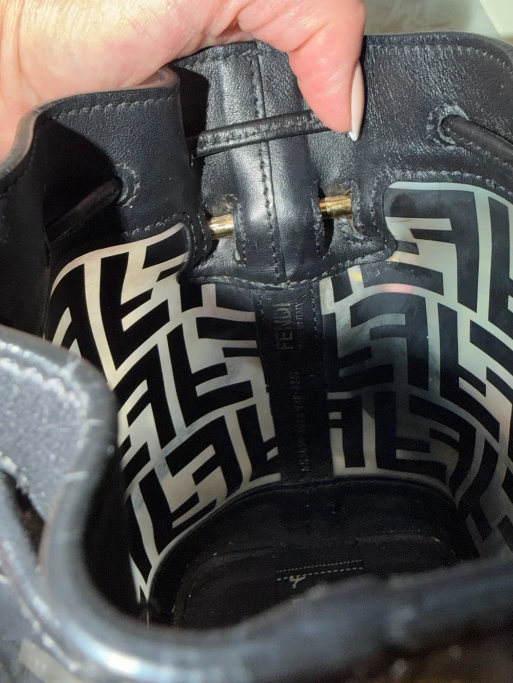 Fendi
Mon Tresor Bucket Bag Zucca PU Mini - Picture 7 of 10